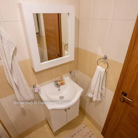 Апартаменти чудовий двокімнатний апартамент